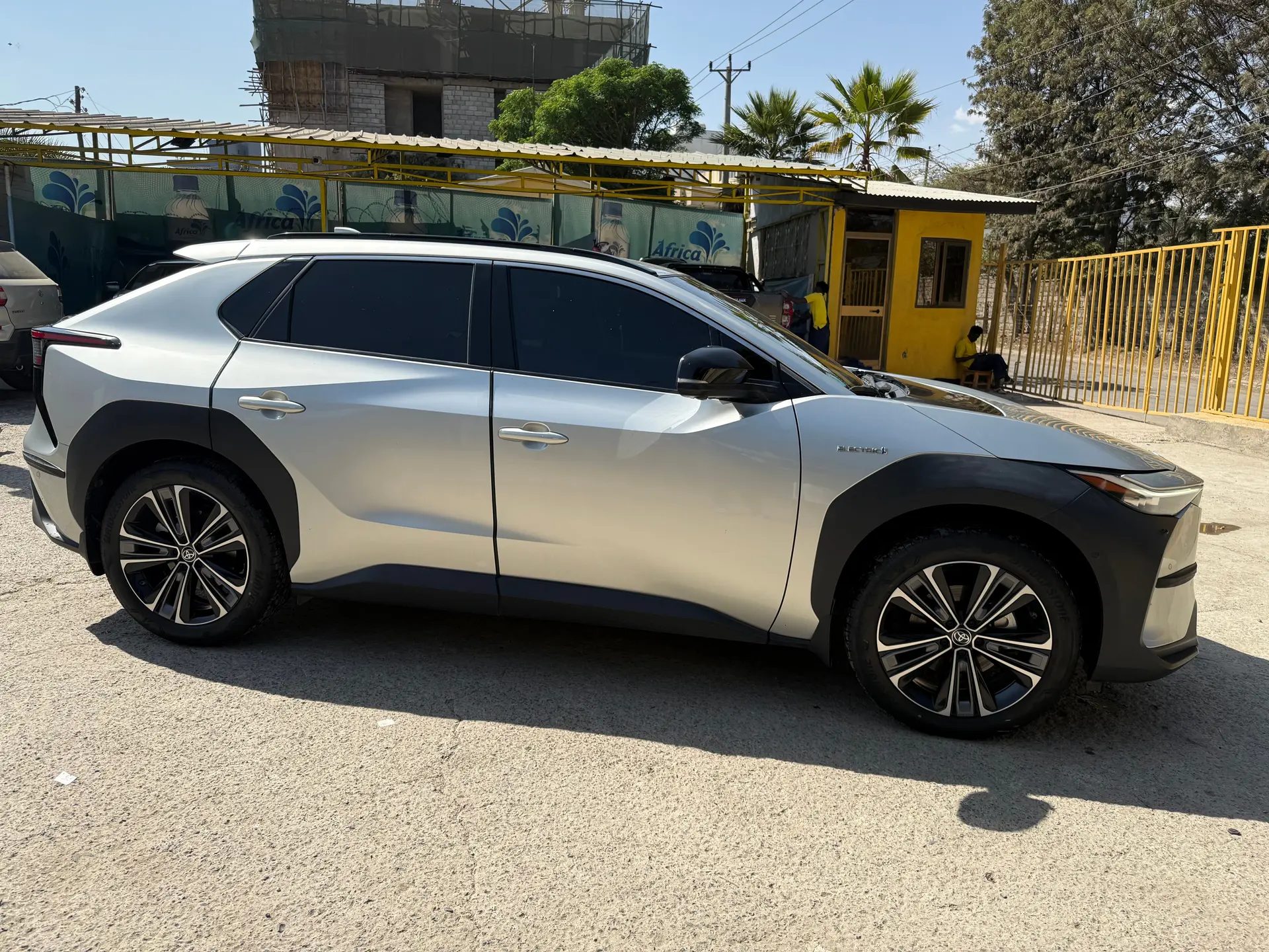 The End of Street Brokers in Addis Ababa: How to Sell Your Car Fast on Tako Cars